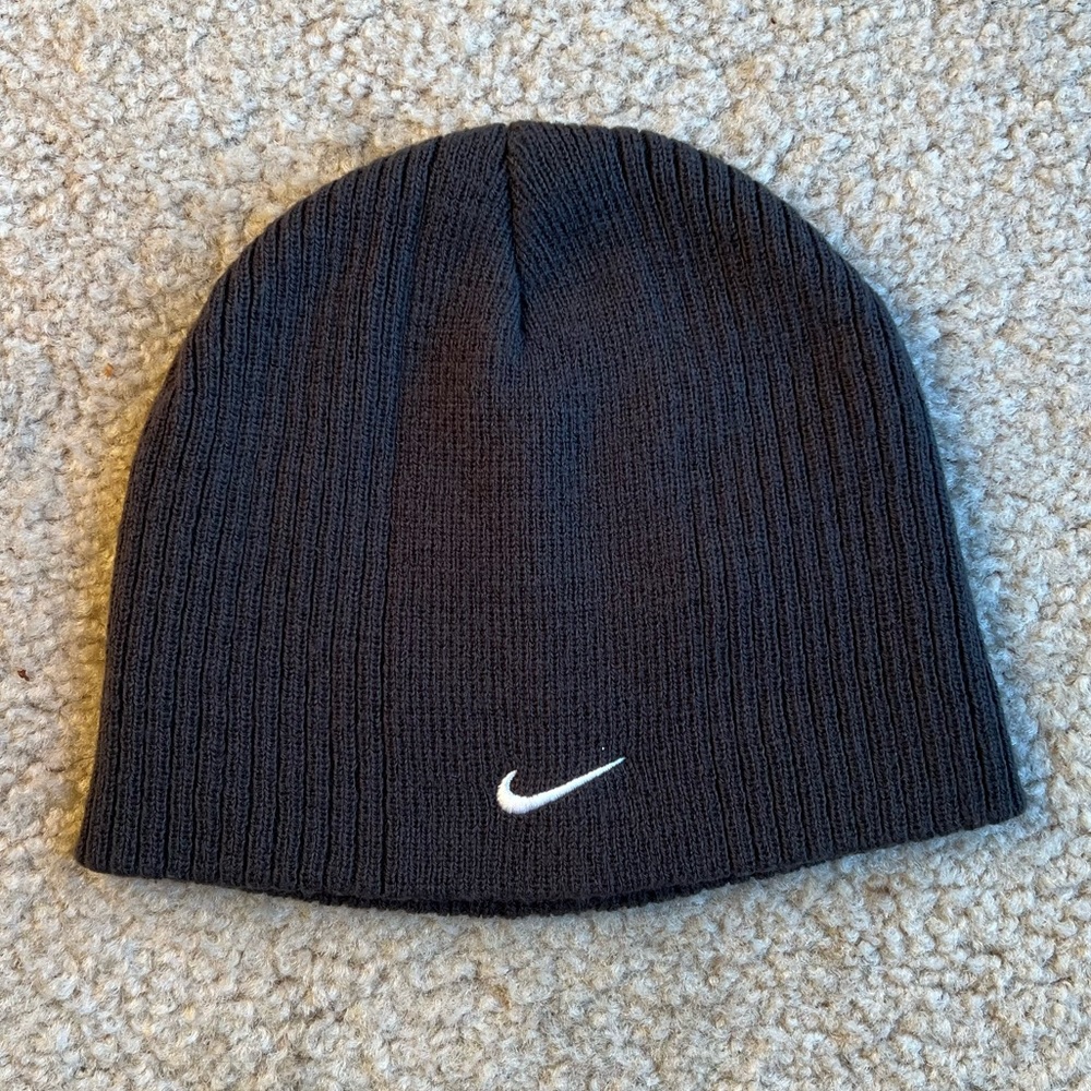 Youth Nike Beanie ** Great Condition **